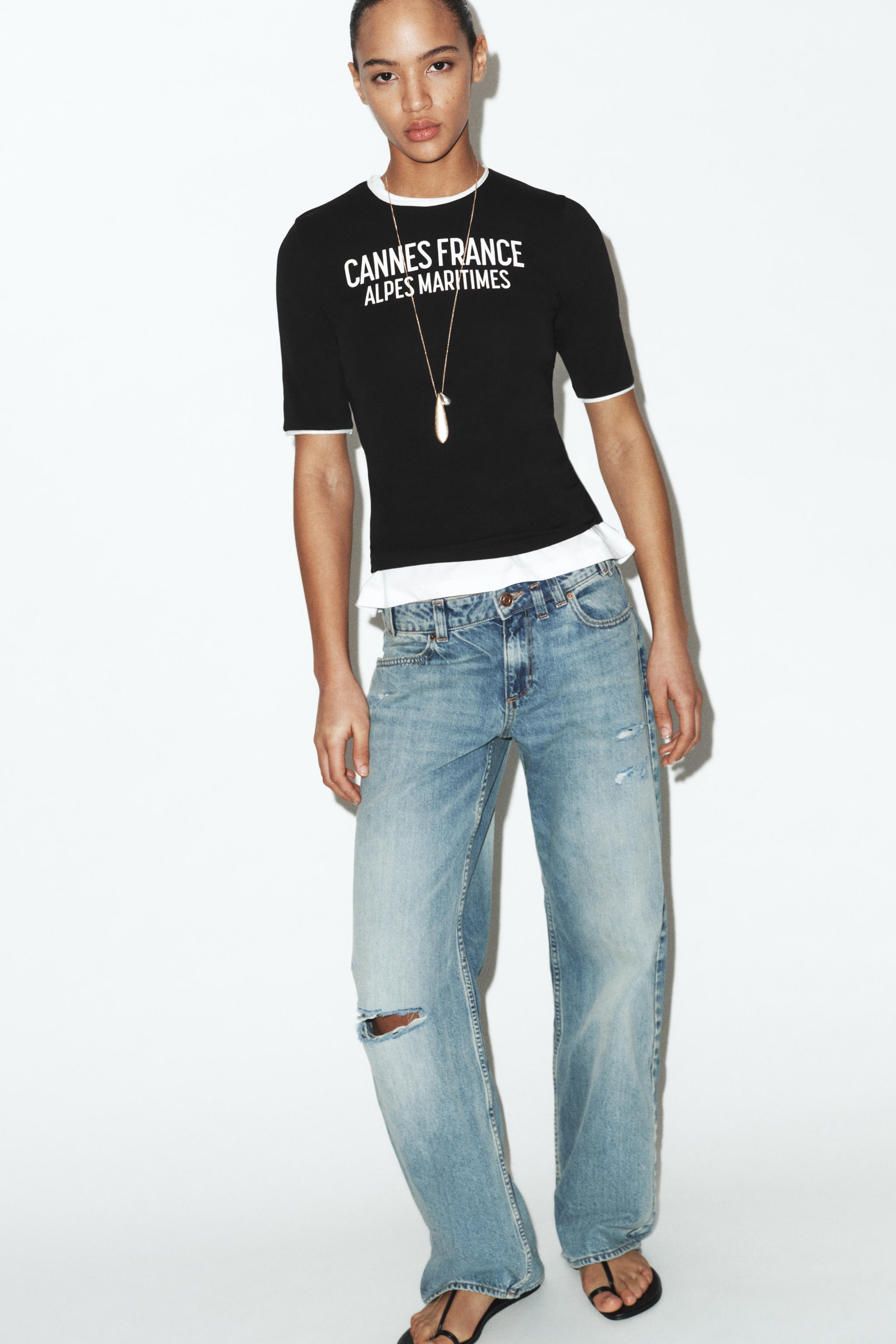 CONTRASTING TRIM TEXT T-SHIRT